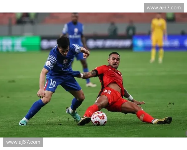 上海申花精彩赛事直播:聚焦本场比赛全程解读与精彩瞬间回顾 上海申花精彩赛事直播:聚焦本场比赛全程解读与精彩瞬间回顾